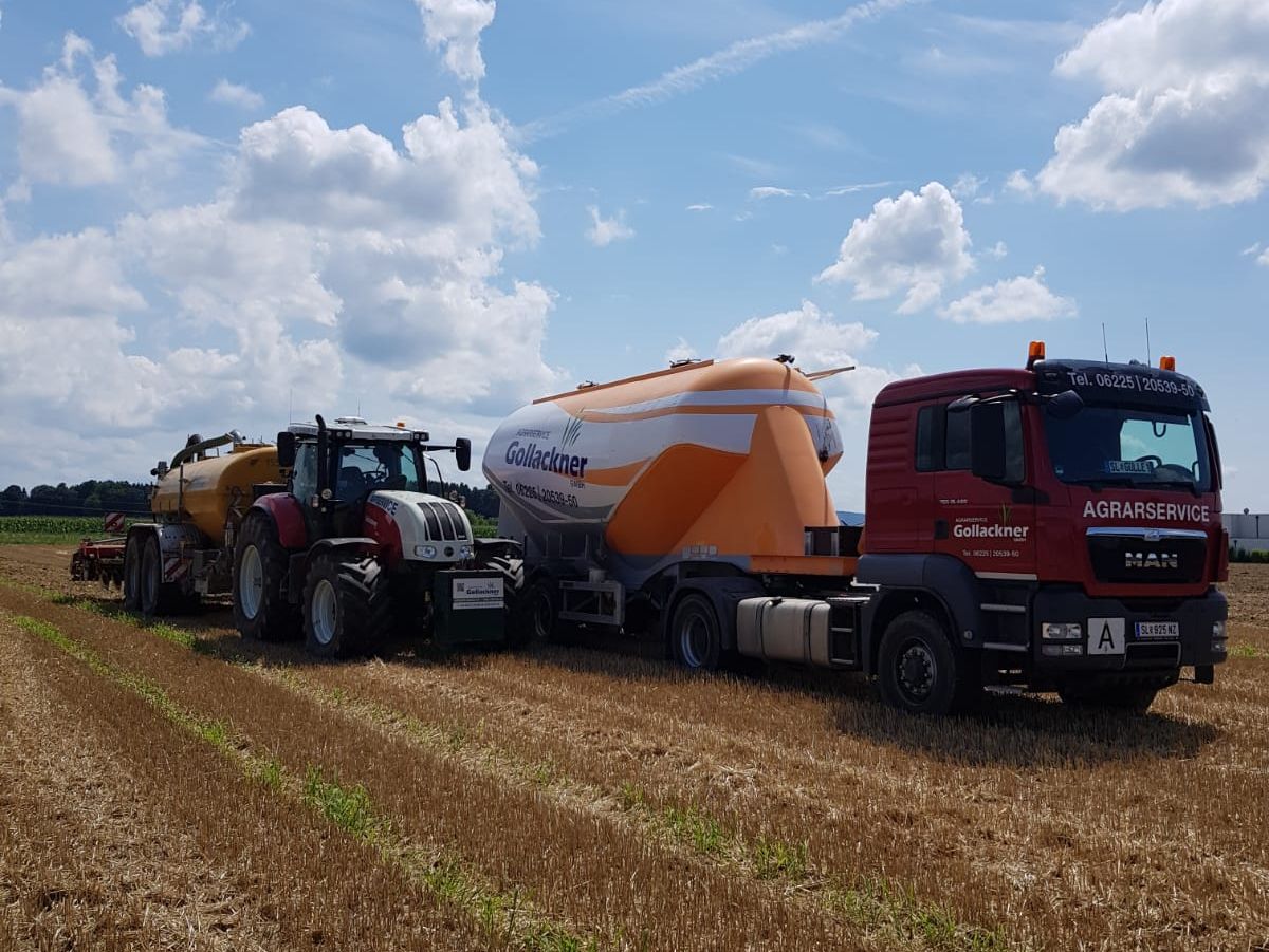 Gülleausbringung auf dem Acker